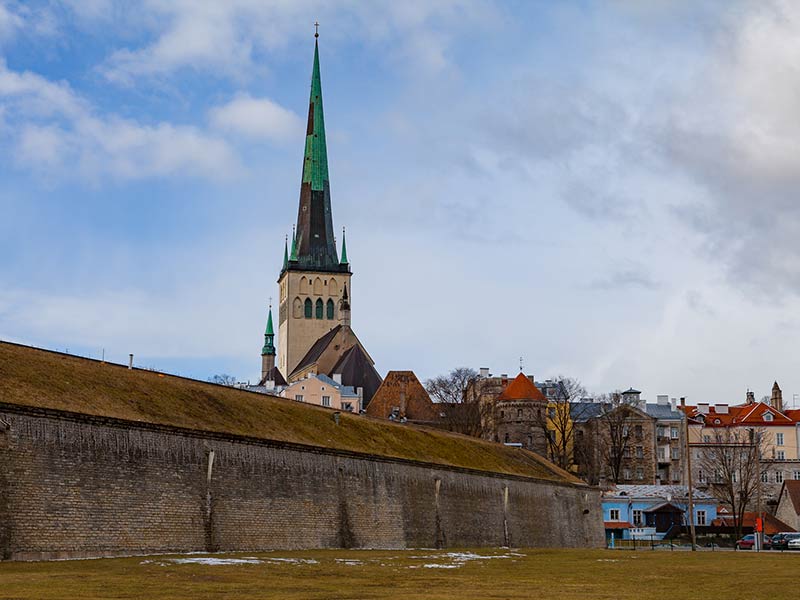 St Olaf (Oleviste) Church and old fortress bastion at the foreground